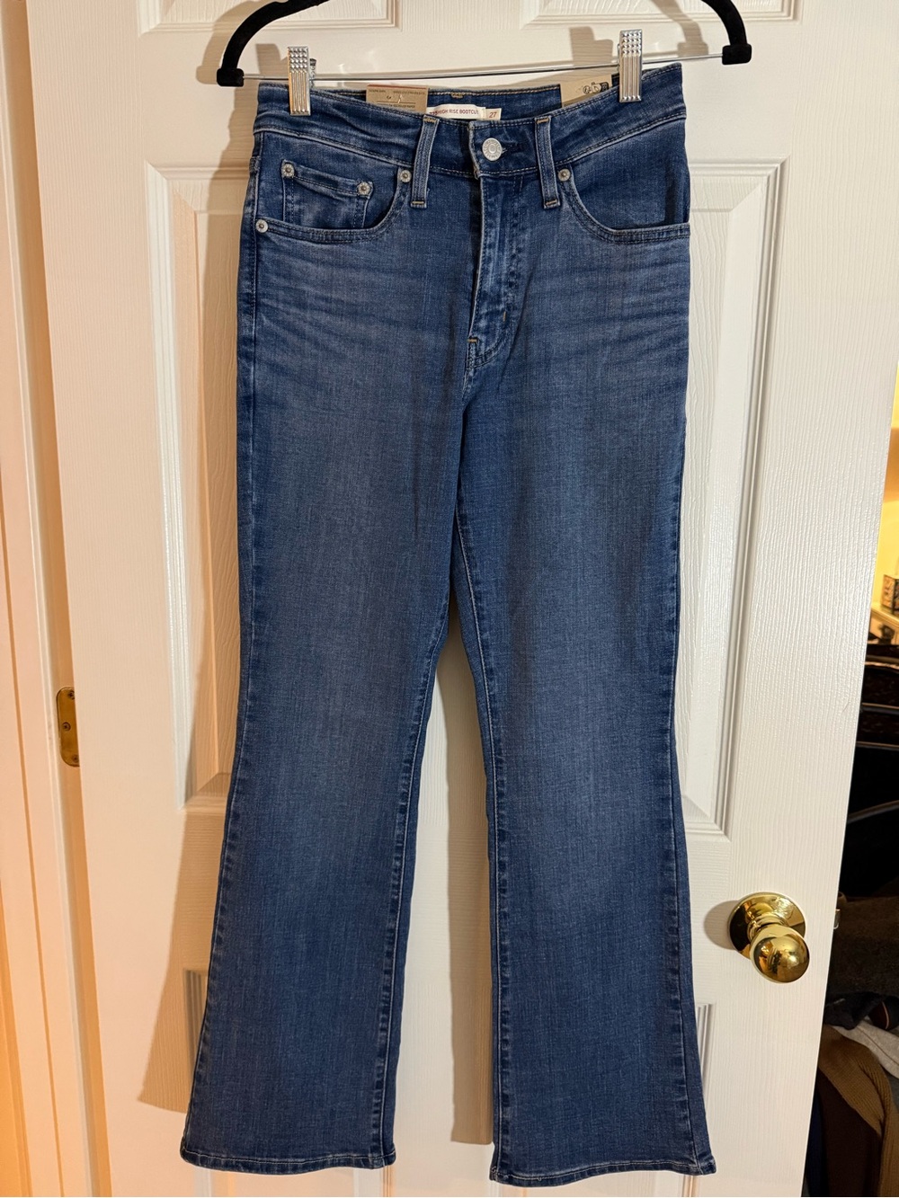 Levi's Women's Dark Blue 725 High Rise Bootcut Jeans